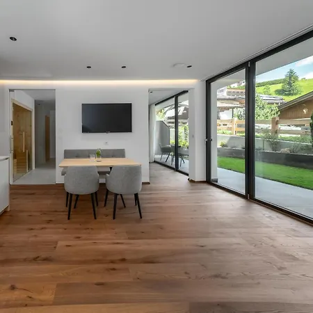 Anna Dolomites Apartment